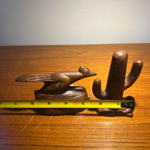 Vintage Treasure Craft ARIZONA Road Runner and Cactus Salt & Pepper Set - Picture 9 of 12